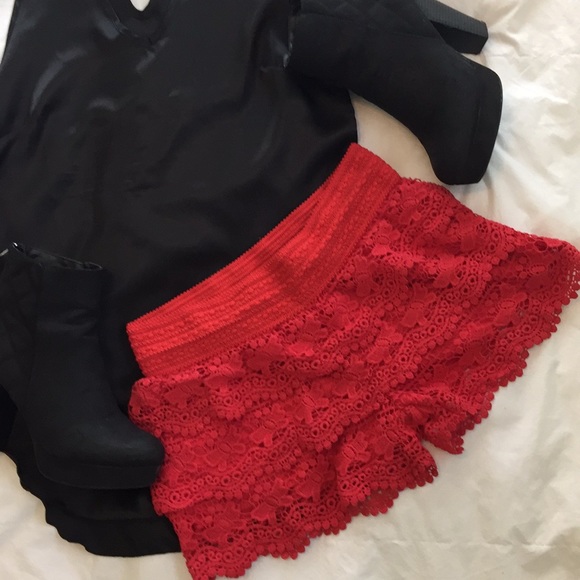 Pants - Lacey shorts